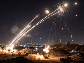 Saudi Arabia Ta Katse Makamai Masu Linzami da Jirage Marasa Matuki na Houthi Kusa da Riyadh da Makkah